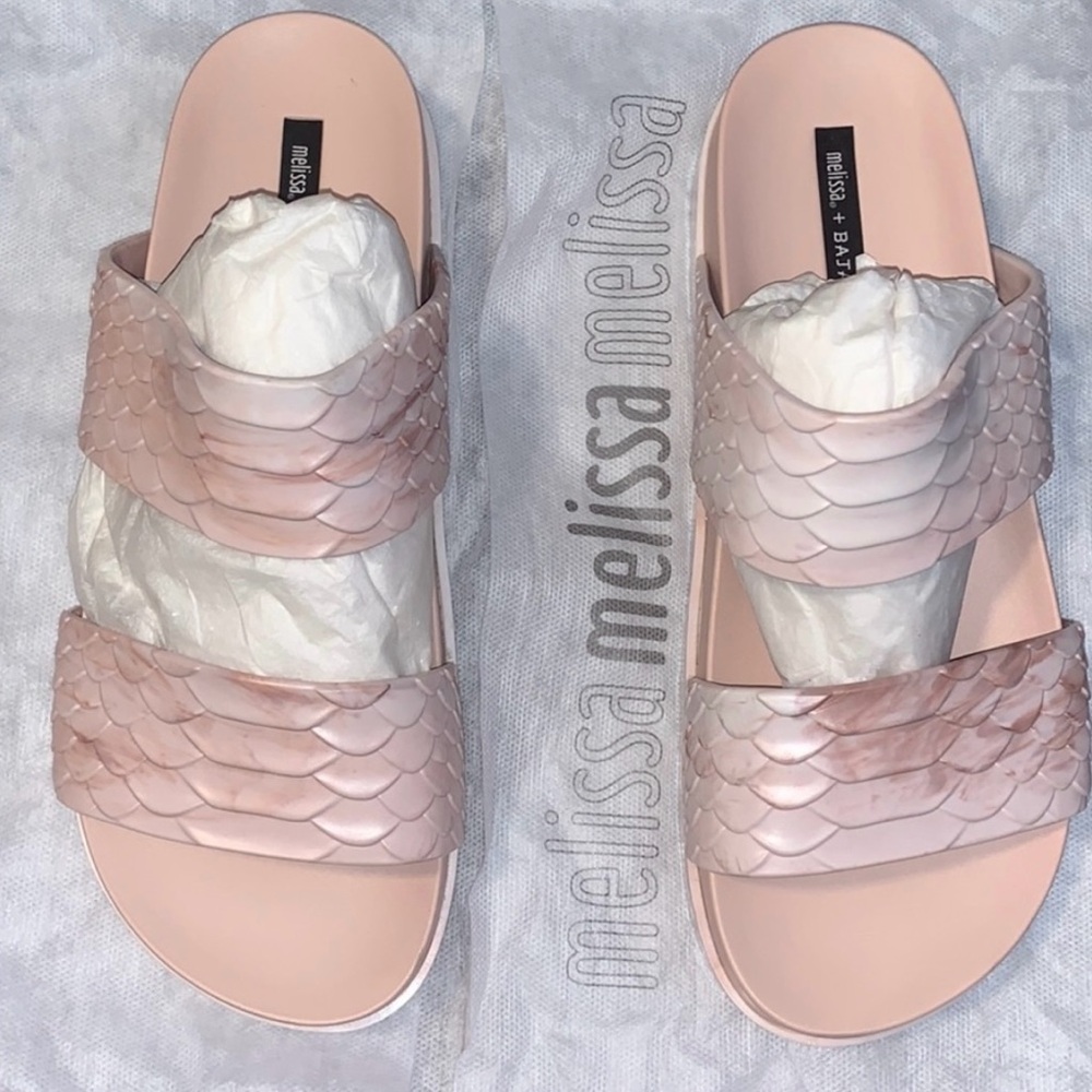 Melissa slides